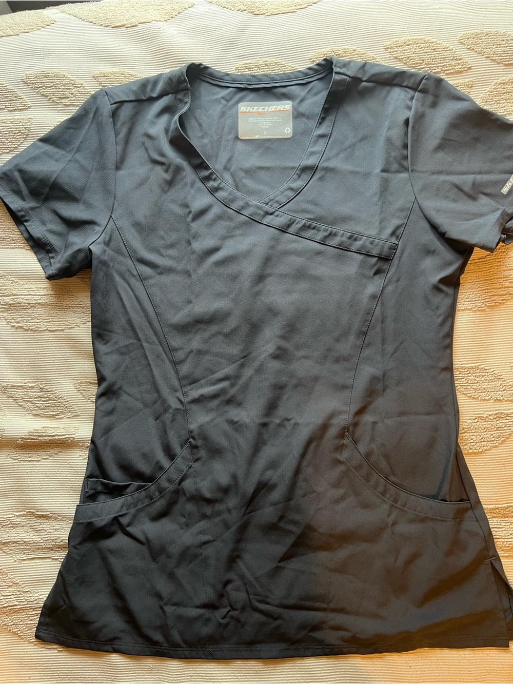 3 Scrub Tops - Picture 2 of 3